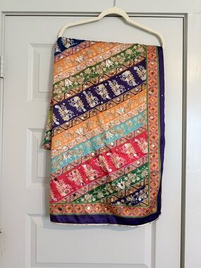 FREE - Women shawl - Indian style